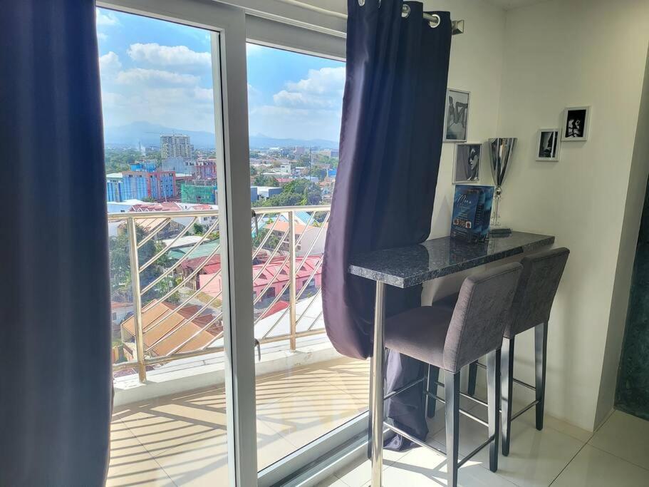 Kandi Tower 3, Premium 1Br With 2Cr & 2 Balcony. Angeles Luaran gambar